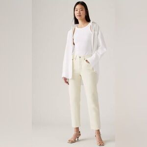 Levi's® Premium 501® ORIGINAL CROPPED WOMEN'S JEANS in Ecru-White (31x26)